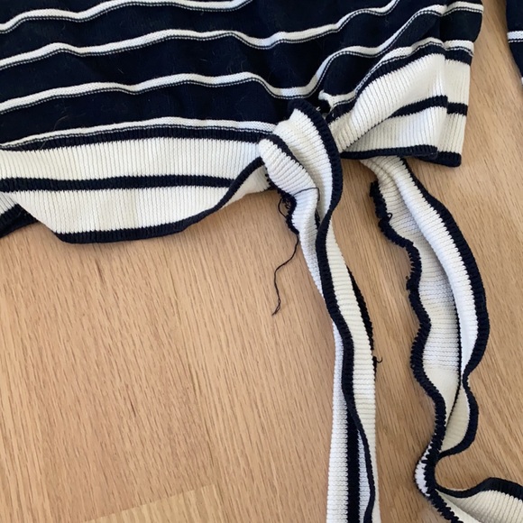 Intermix Gia Sweater Navy White Striped Size P - Picture 8 of 8